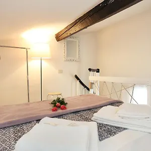 https://romantico-oltrarno-sweet-dreams-in-florence.it-tuscanyhotel.com